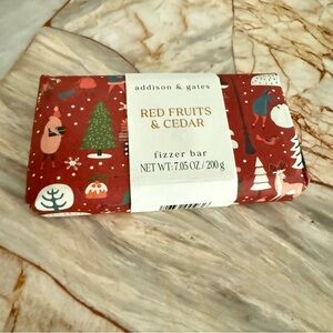 Addison & Gates Red Fruits & Cedar Fizzer Bar bath soap